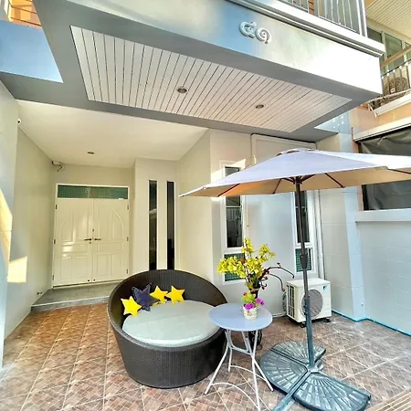S52 Near On Nut Bts 300M*7-11 Villa Bangkok Exterior photo